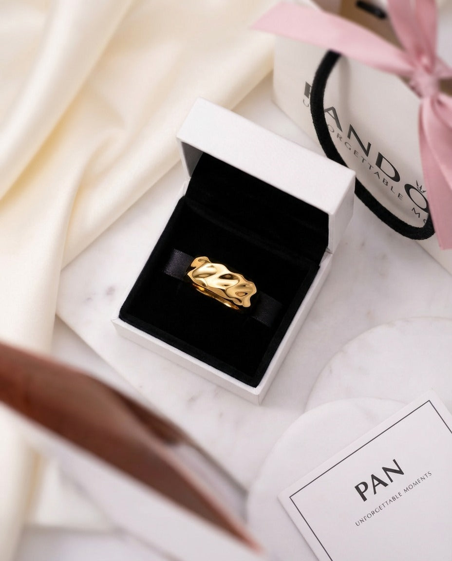 Polished Gold Band Ring